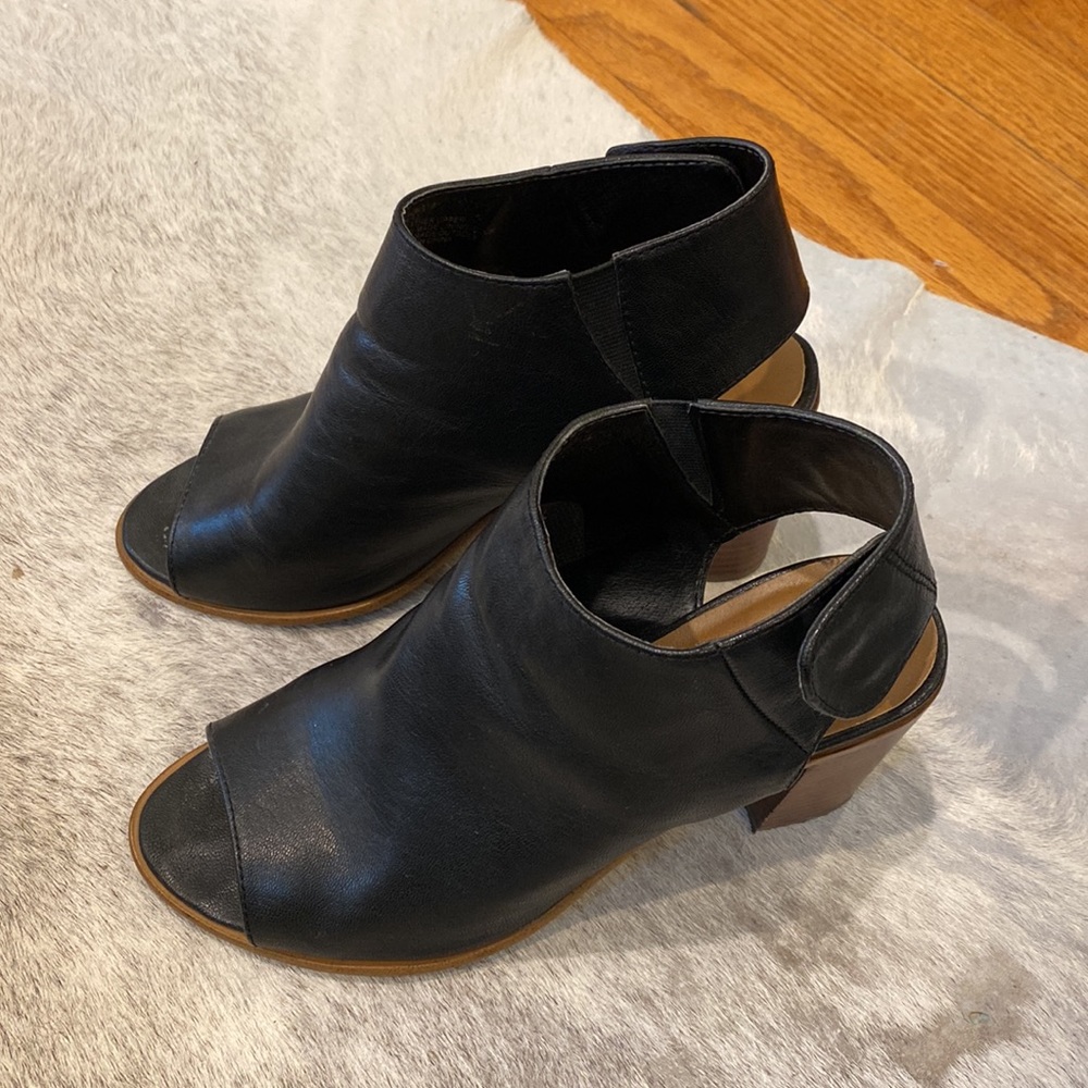 Steve Madden peep toe bootie size 5.5 black - Picture 3 of 5